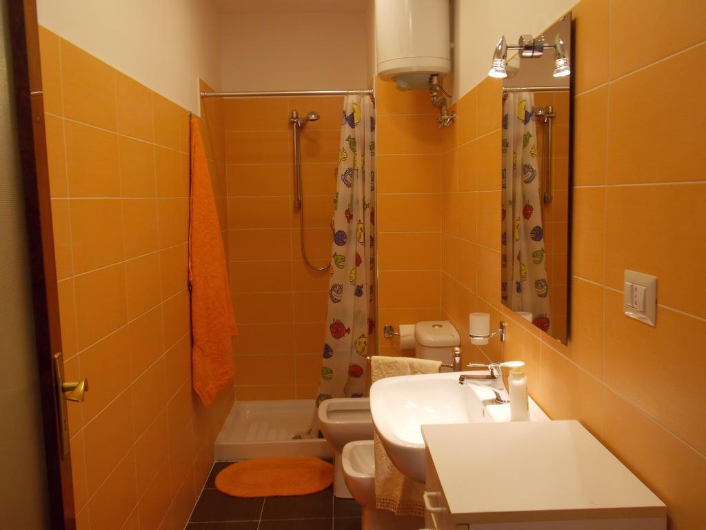 B&B Mariafrancesca Santa Teresa Di Riva Rum bild